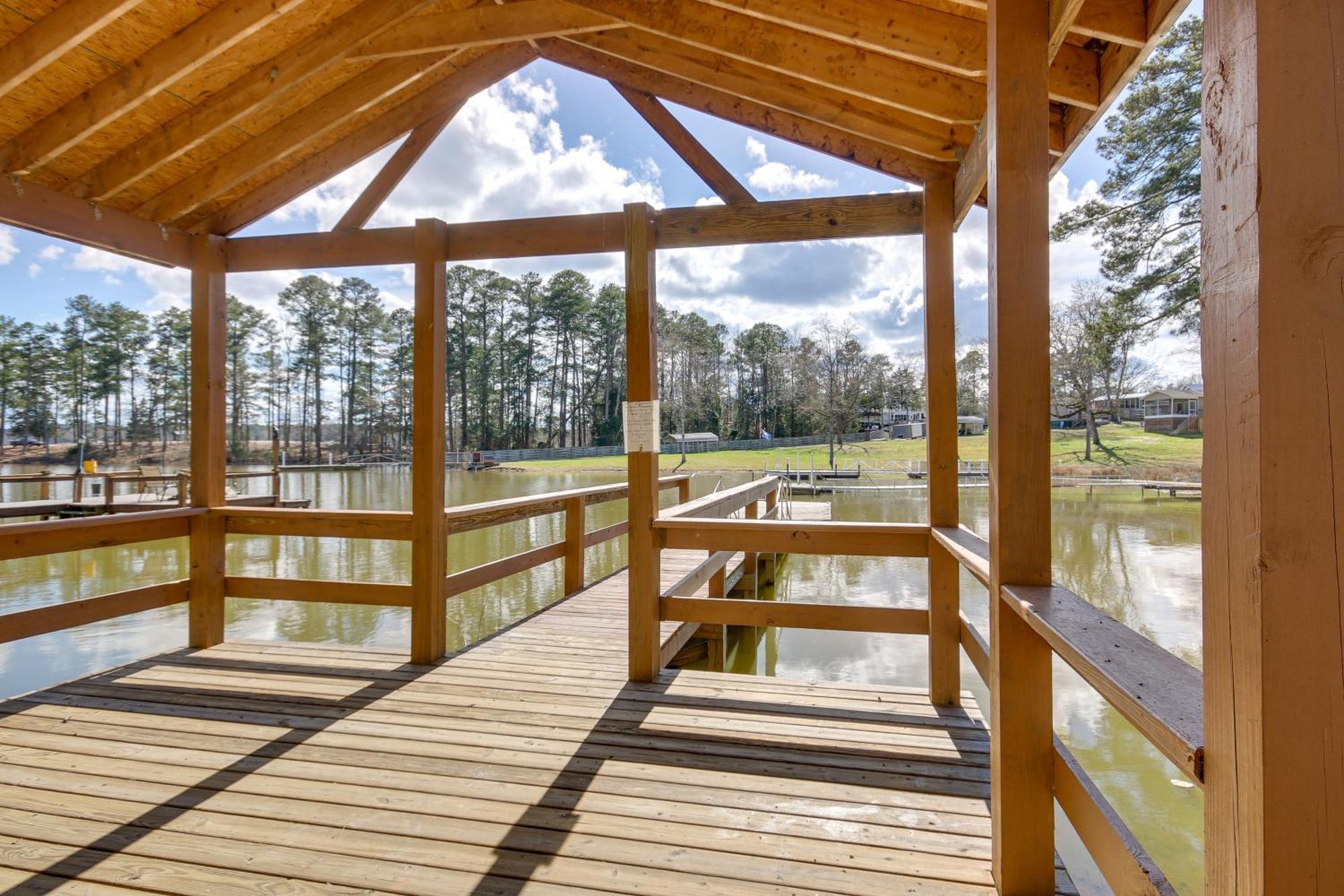 Lake Murray Shores Pet-Friendly Lakehouse View Tower And Fire Pit! מראה חיצוני תמונה