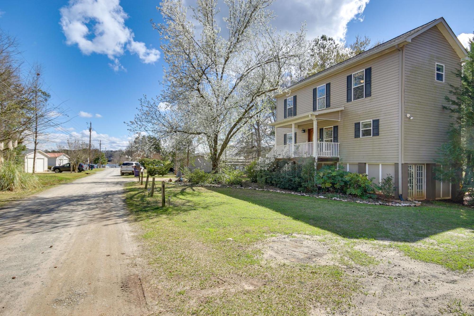 Lake Murray Shores Pet-Friendly Lakehouse View Tower And Fire Pit! מראה חיצוני תמונה
