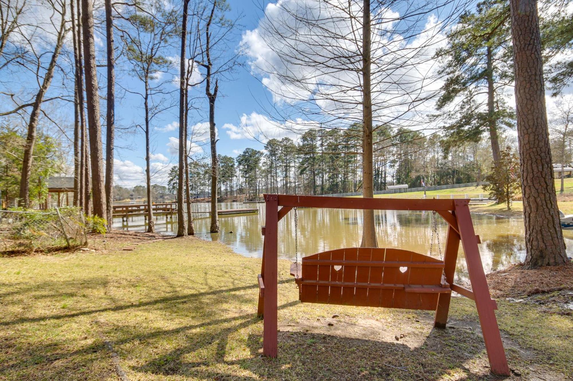 Lake Murray Shores Pet-Friendly Lakehouse View Tower And Fire Pit! מראה חיצוני תמונה